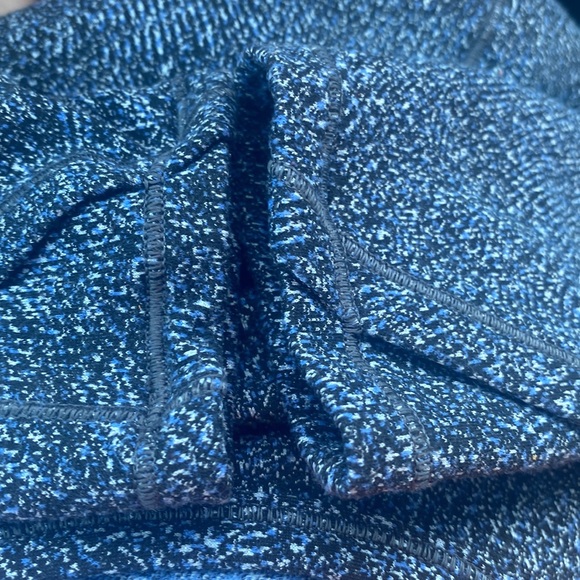 Lululemon Cypress Kiss Long Sleeve size 2 
Fusion Jacquard Black Violet Viola - Picture 10 of 14